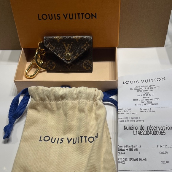 Louis Vuitton Accessories - Authentic New Louis Vuitton Monogram Key chawith Gold Hardware.